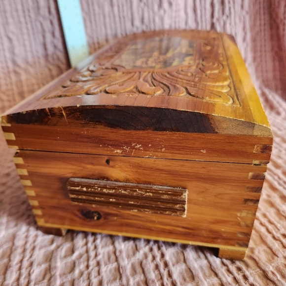 Vintage Handmade Carved Wood Vanity Cedar Wood Box w/ Painted Dome Lid & Mirror - Picture 5 of 15